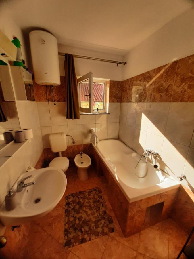Apartments Lemongarden ดูเช ภายนอก รูปภาพ